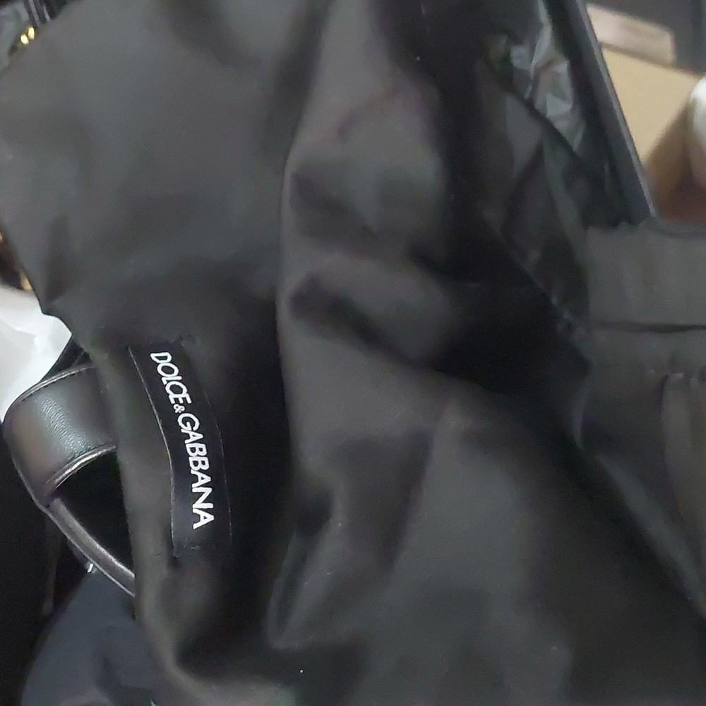 Dolce & Gabbana Women's D & G Sculpted - Picture 11 of 12